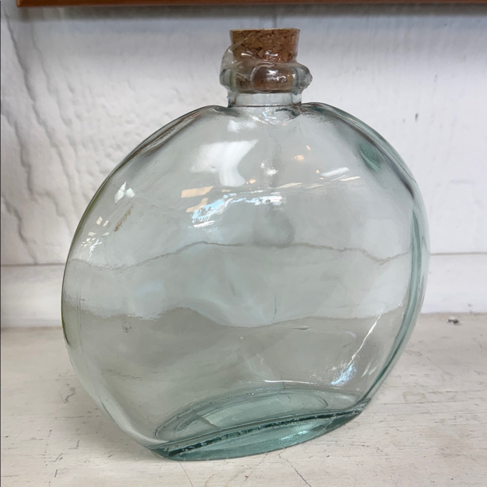 Vintage Pier 1 Clear Green Glass Bulb Vase w/ Cork Stopper Approx 6” Spain